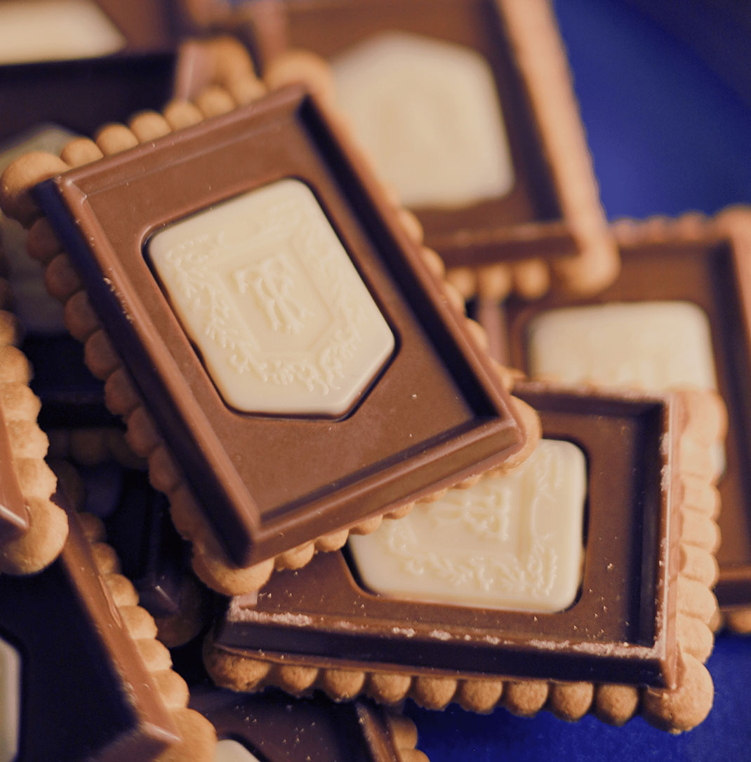 A stack of Ringtons chooclate crest biscuits